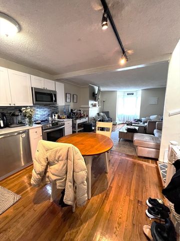 169 W 7th 2, Boston, MA 02127
