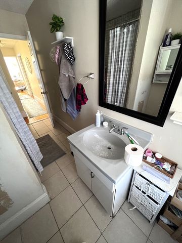 169 W 7th 2, Boston, MA 02127