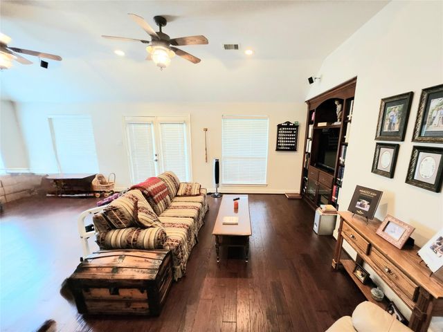 14330 Dunrobin Way, Sugar Land, TX 77498