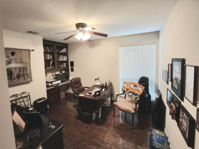 14330 Dunrobin Way, Sugar Land, TX 77498
