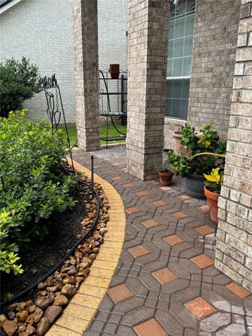 14330 Dunrobin Way, Sugar Land, TX 77498