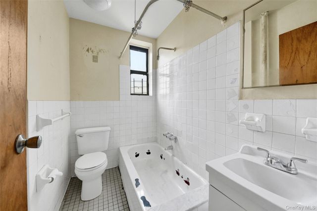 975 Union 51, Bronx, NY 10459