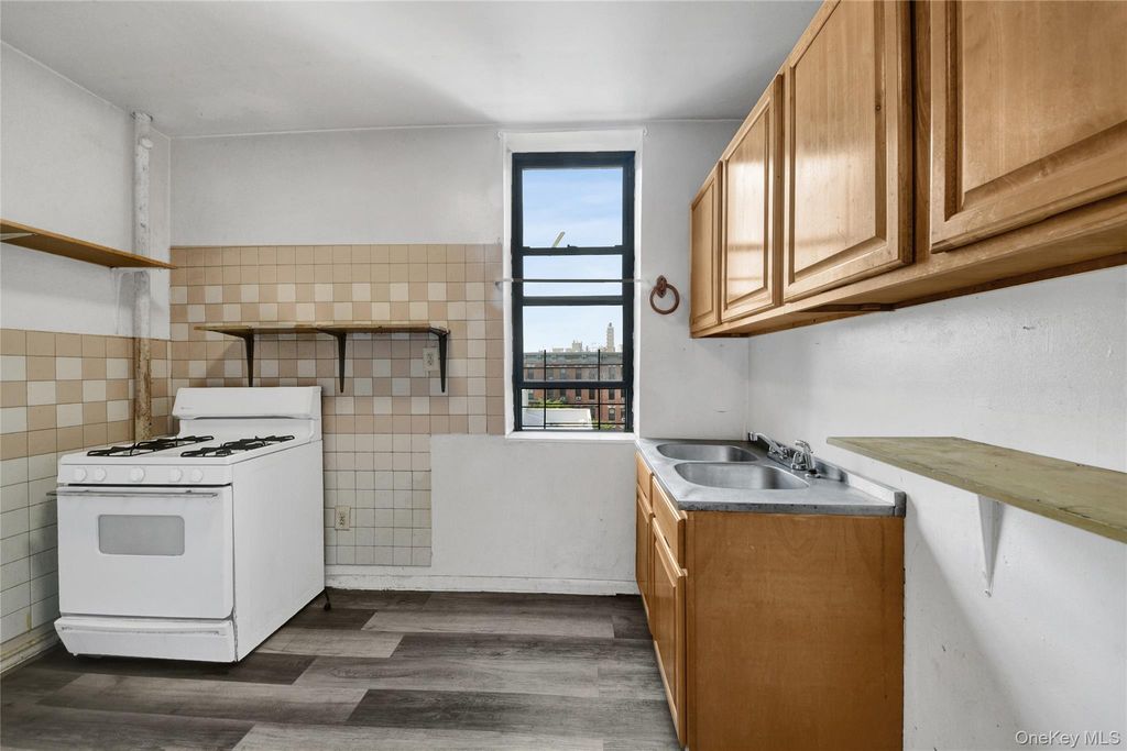 975 Union 51, Bronx, NY 10459 — photo 5
