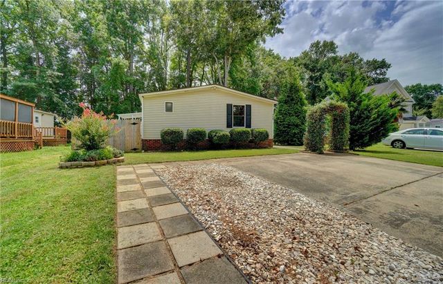 250 Burnetts WAY, Suffolk, VA 23434
