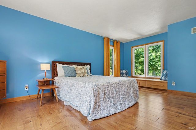 20957 Riverbrook Lane, Bristol, IN 46507