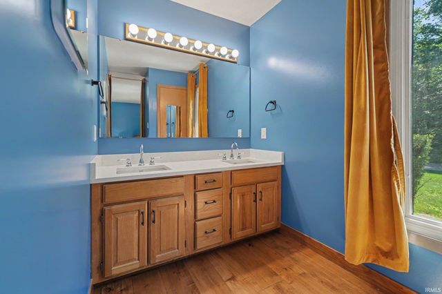 20957 Riverbrook Lane, Bristol, IN 46507