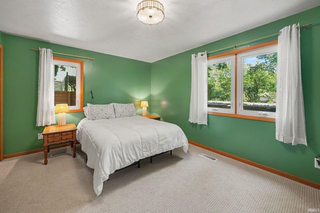 20957 Riverbrook Lane, Bristol, IN 46507