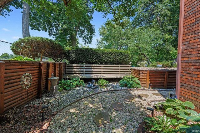20957 Riverbrook Lane, Bristol, IN 46507