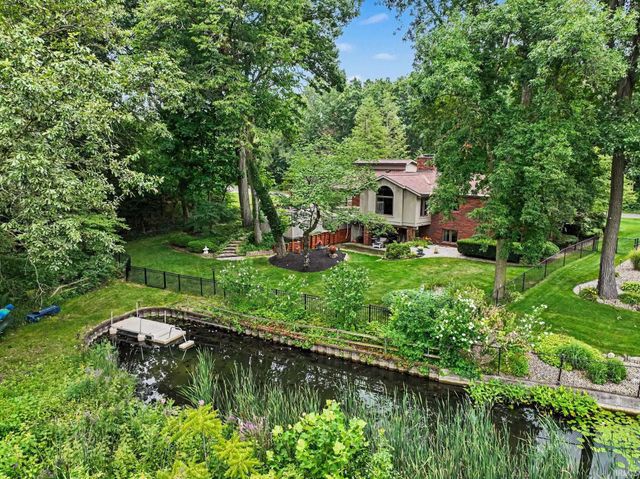 20957 Riverbrook Lane, Bristol, IN 46507