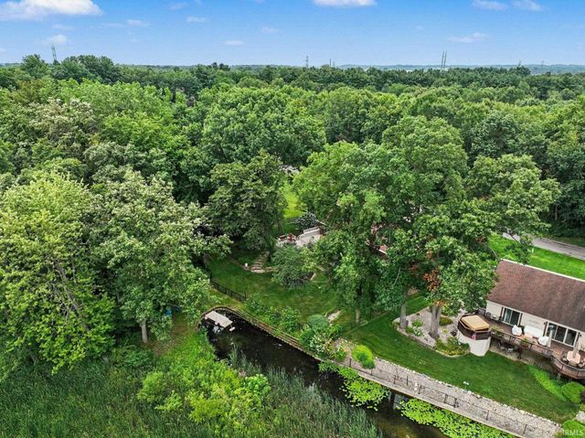 20957 Riverbrook Lane, Bristol, IN 46507