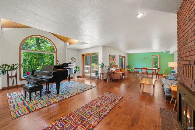 20957 Riverbrook Lane, Bristol, IN 46507