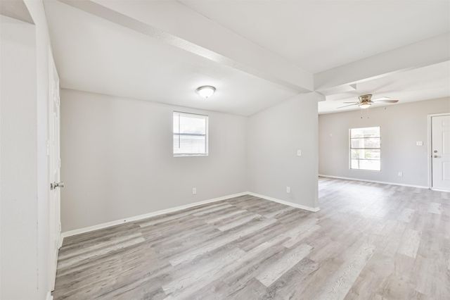 424 S Broadway Street, La Porte, TX 77571