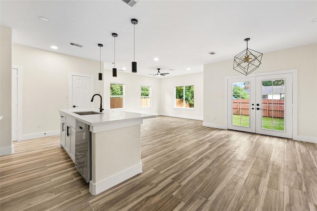 9807 Bamboo Road A, Houston, TX 77041