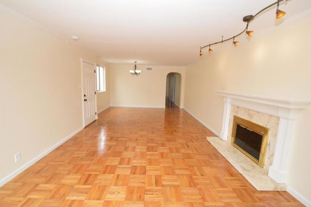 90 Rockridge Avenue, Daly City, CA 94015