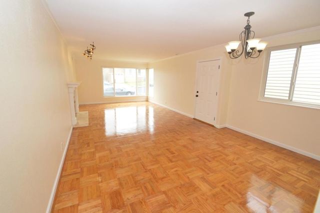 90 Rockridge Avenue, Daly City, CA 94015