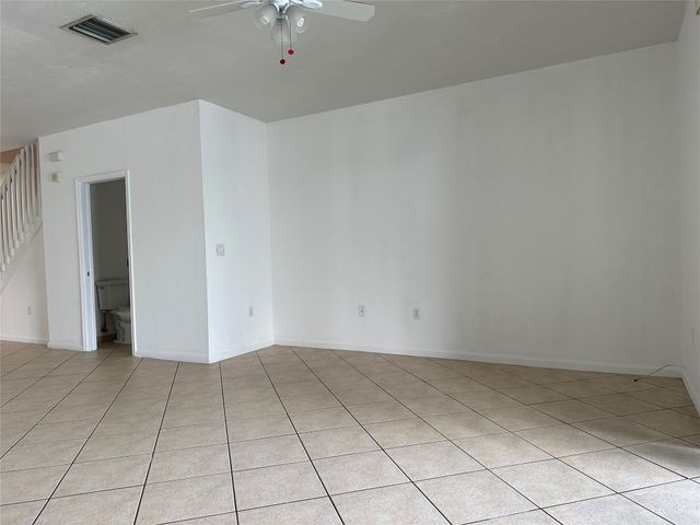 8236 SW 25th Ct 103, Hollywood, FL 33025