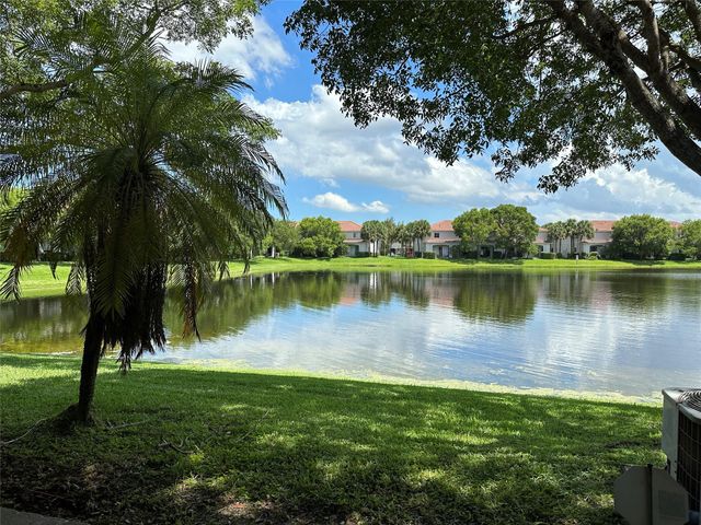 8236 SW 25th Ct 103, Hollywood, FL 33025