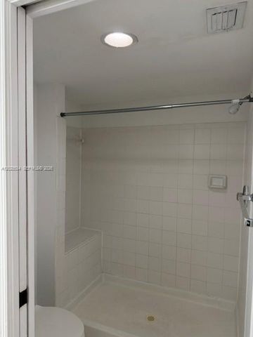 5530 NW 61st St 321, Coconut Creek, FL 33073