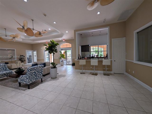 5530 NW 61st St 321, Coconut Creek, FL 33073