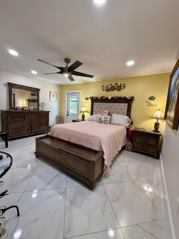 7743 Elwood Drive, Greenacres, FL 33467