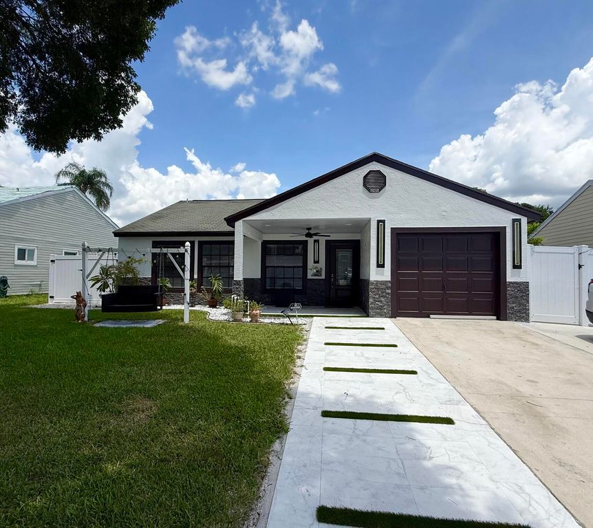 7743 Elwood Drive, Greenacres, FL 33467
