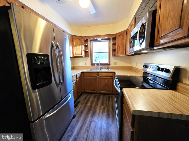 29325 W LINE RD, Delmar, MD 21875