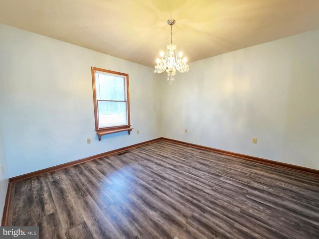 29325 W LINE RD, Delmar, MD 21875