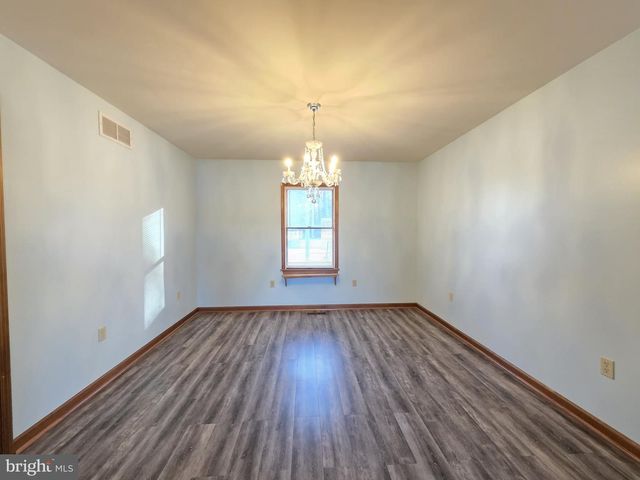 29325 W LINE RD, Delmar, MD 21875