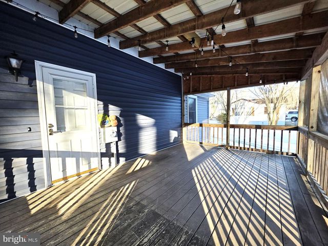 29325 W LINE RD, Delmar, MD 21875