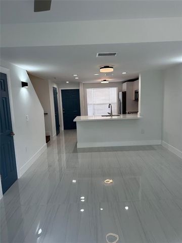 972 Jeffery Street, Boca Raton, FL 33487