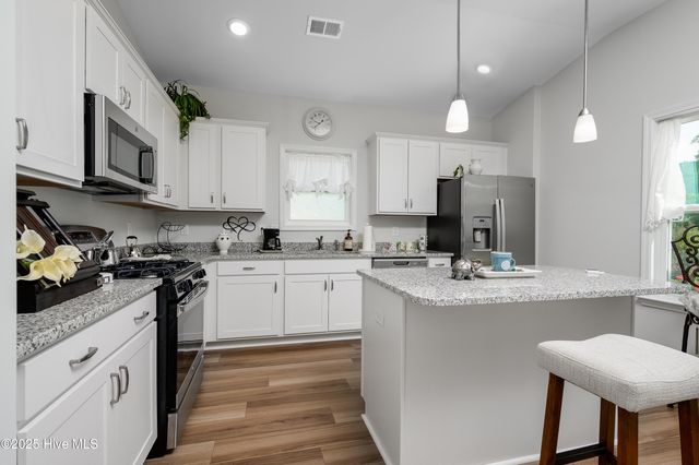 220 Averyville Drive, Conway, SC 29526