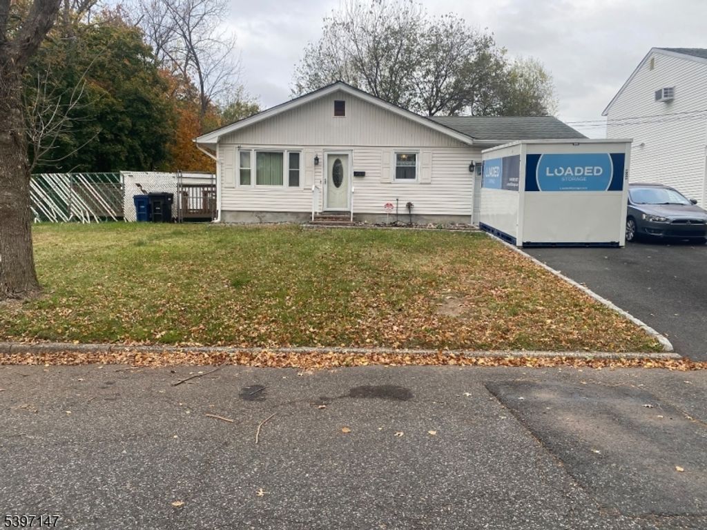 263 Colonial Pl, Plainfield City, NJ 07062