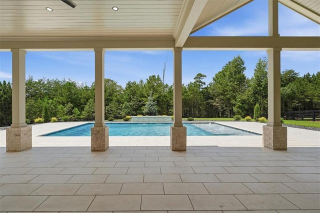 6008 Bluewater Boulevard, Gainesville, GA 30506