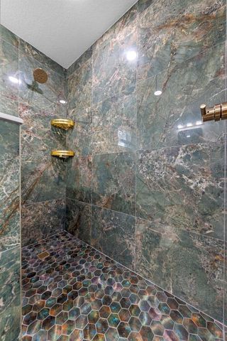 5160 80TH WAY N, St Petersburg, FL 33709
