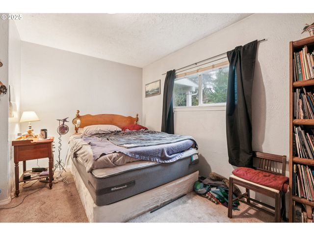 780 IDYLWOOD Dr, Salem, OR 97302