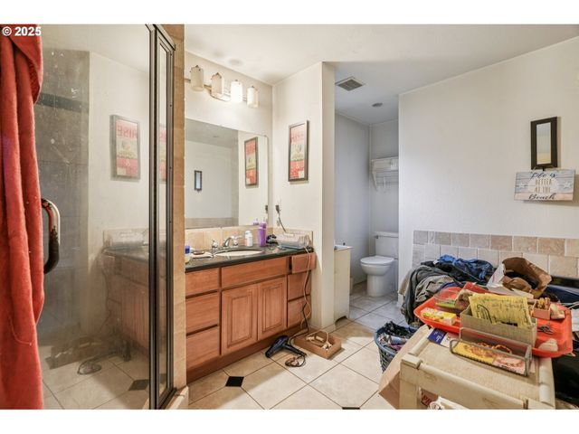 780 IDYLWOOD Dr, Salem, OR 97302