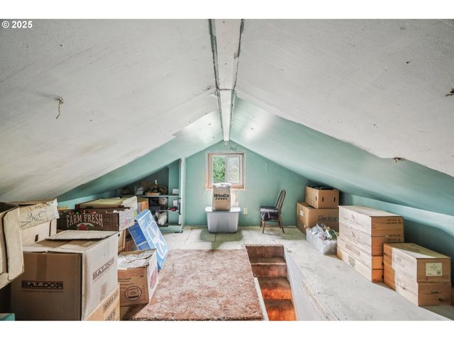 780 IDYLWOOD Dr, Salem, OR 97302