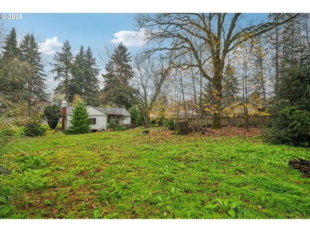 780 IDYLWOOD Dr, Salem, OR 97302