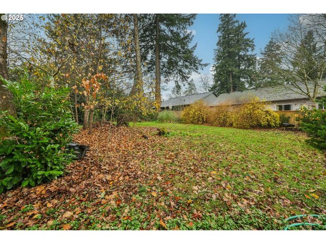 780 IDYLWOOD Dr, Salem, OR 97302