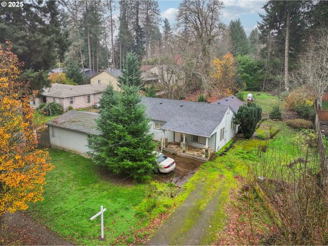 780 IDYLWOOD Dr, Salem, OR 97302