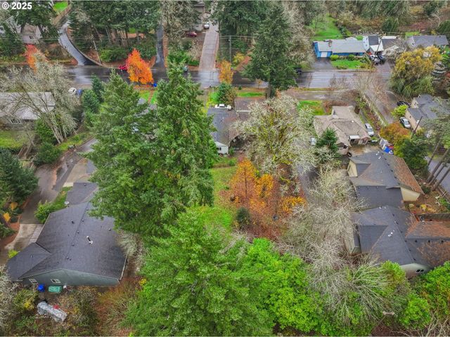 780 IDYLWOOD Dr, Salem, OR 97302