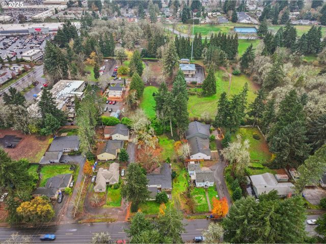 780 IDYLWOOD Dr, Salem, OR 97302