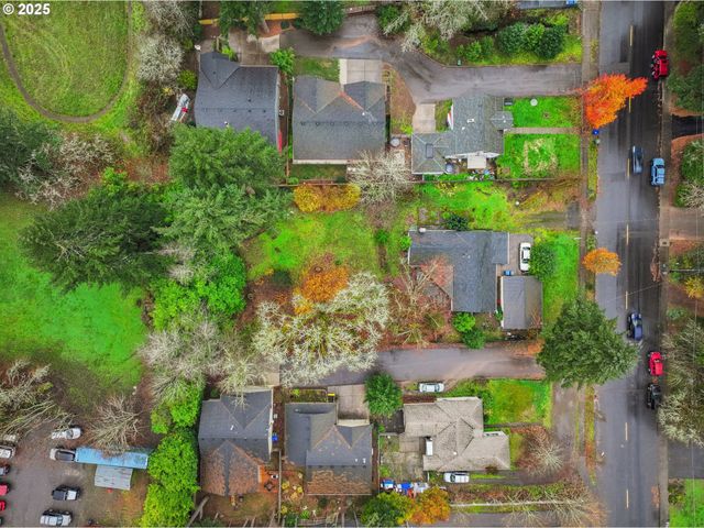 780 IDYLWOOD Dr, Salem, OR 97302