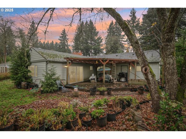 780 IDYLWOOD Dr, Salem, OR 97302