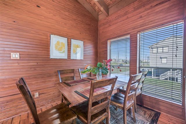 21417 Gulf Drive, Galveston, TX 77554