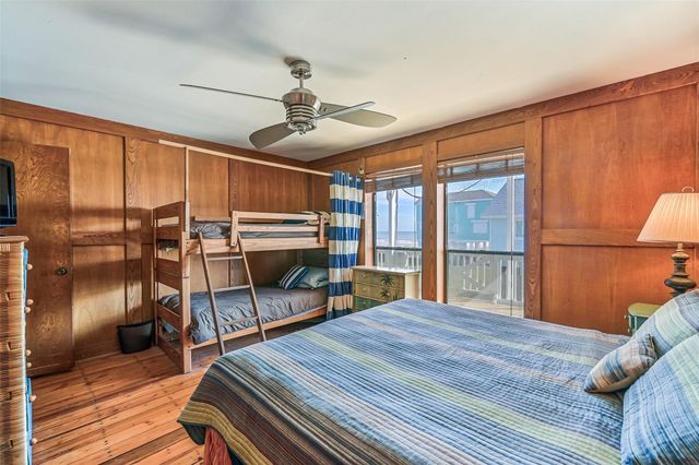 21417 Gulf Drive, Galveston, TX 77554