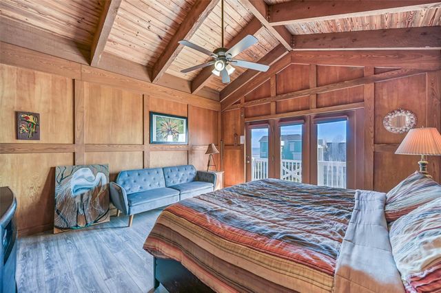 21417 Gulf Drive, Galveston, TX 77554