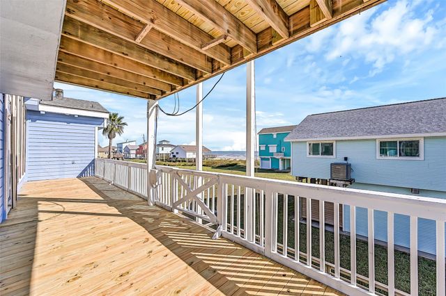 21417 Gulf Drive, Galveston, TX 77554