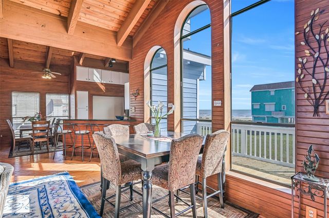 21417 Gulf Drive, Galveston, TX 77554