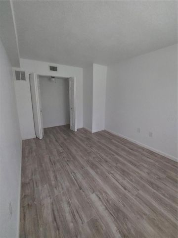 253 N BLUE LAKE AVENUE, Deland, FL 32724